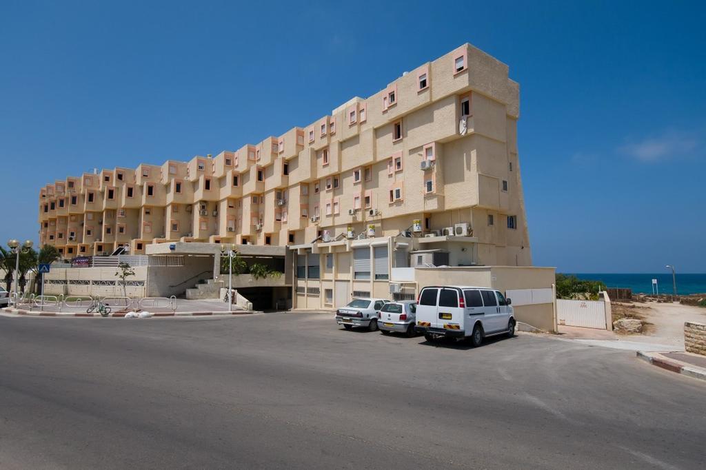 Ha-Aliya Sea View Apartment Nahariya Luaran gambar