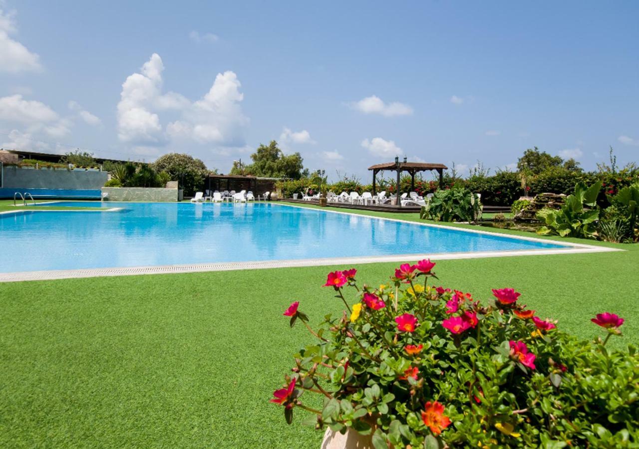 Ha-Aliya Sea View Apartment Nahariya Luaran gambar